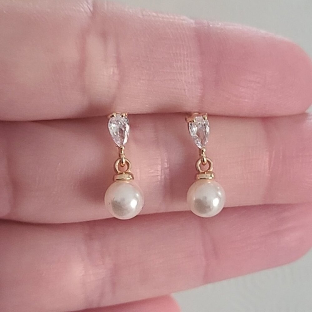 Beautiful Gold Tone with Pearl Drop Delicate Minimalist Dainty Earrings